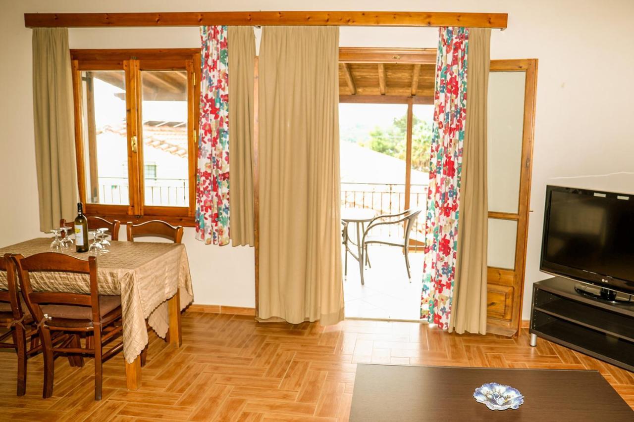 Sunset Studios & Apartments Kukunariész Kültér fotó